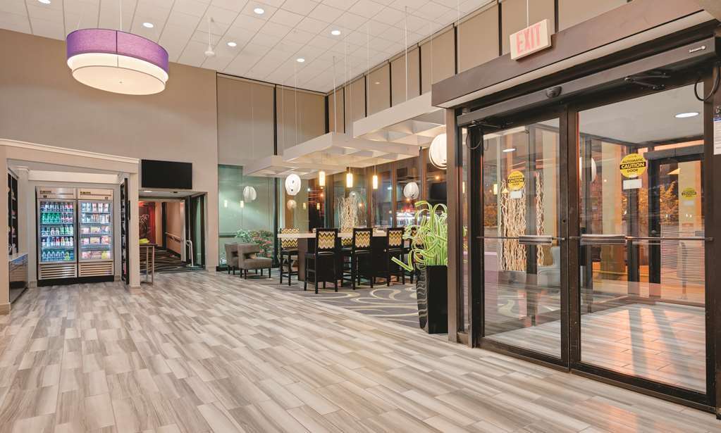 La Quinta By Wyndham Clifton/rutherford Hotel